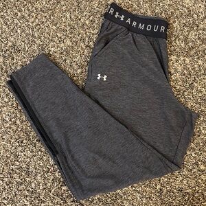 Under Armour men's cropped athletic pants size XS/S (no tags)
